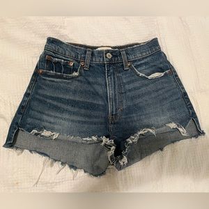 Abercrombie curve love shorts